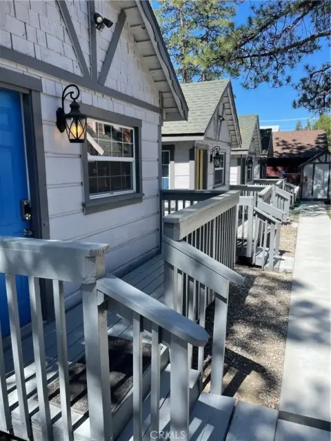Remodeled Quadruplex Near Big Bear Village