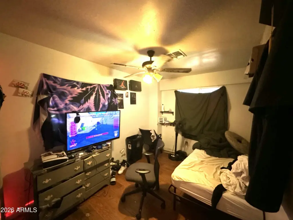 Picture 10