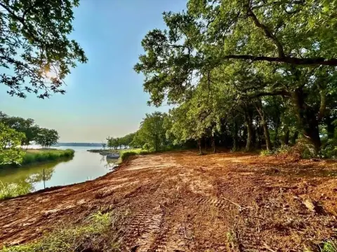 Waterfront Lot on Lake Nocona