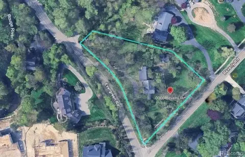 Spacious Land in Beverly Hills