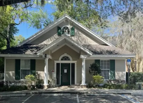 Gainesville Office Building in Golf Community