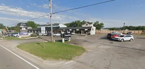 Retail Space in Glen Rose