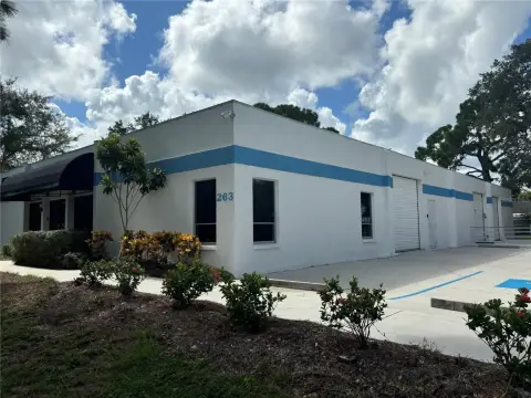 Sarasota Office/Warehouse on Lakefront Lot