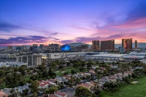 Las Vegas High-Rise Residence