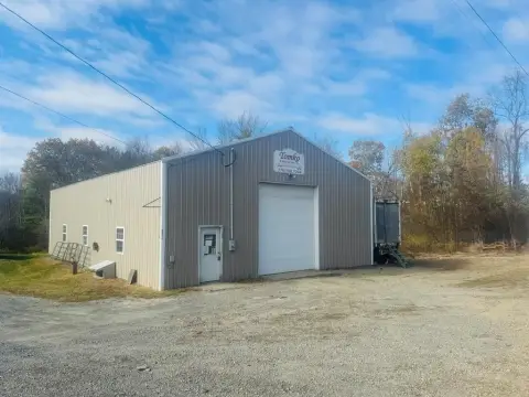 Commercial Auto Garage For Lease