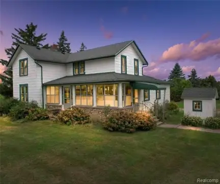 Charming Farmhouse in Saline, MI