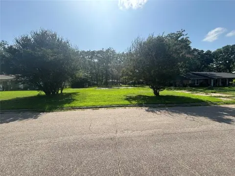 Residential Land in Established Neighborhood