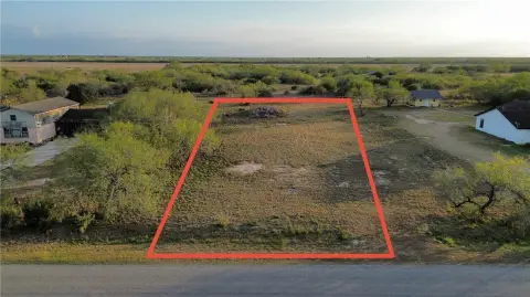 Spacious 1-Acre Lot