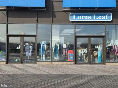 Atlantic City Boardwalk Retail Space