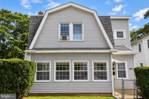 Two-Unit Colonial Duplex
