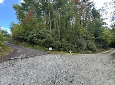 Land in Sequoia Hills Community