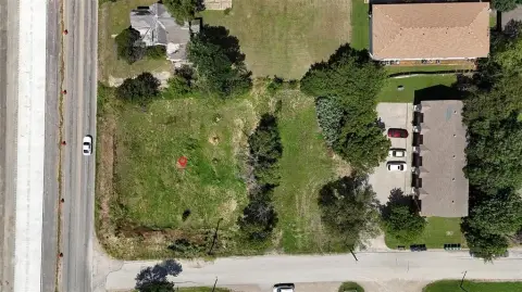 Commercial Land in High-Growth Area