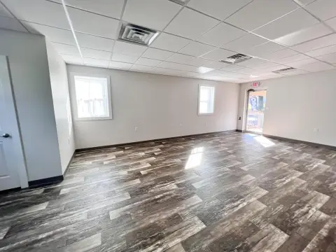 Updated Commercial Space on Golden Mile