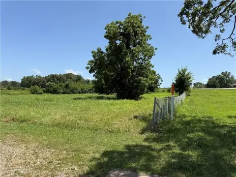 Commercial Lot on Highway 59