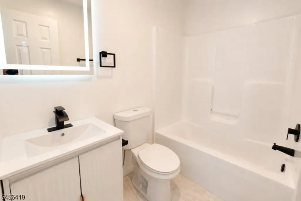 Picture 33