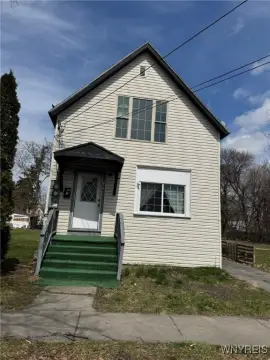 Spacious Multifamily Property in Buffalo