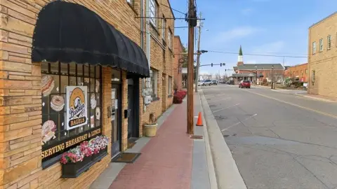 Established Bagel Shop with Real Estate