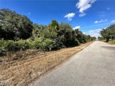 Lehigh Acres Vacant Residential Lot