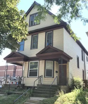 Updated Duplex Near Humboldt Park