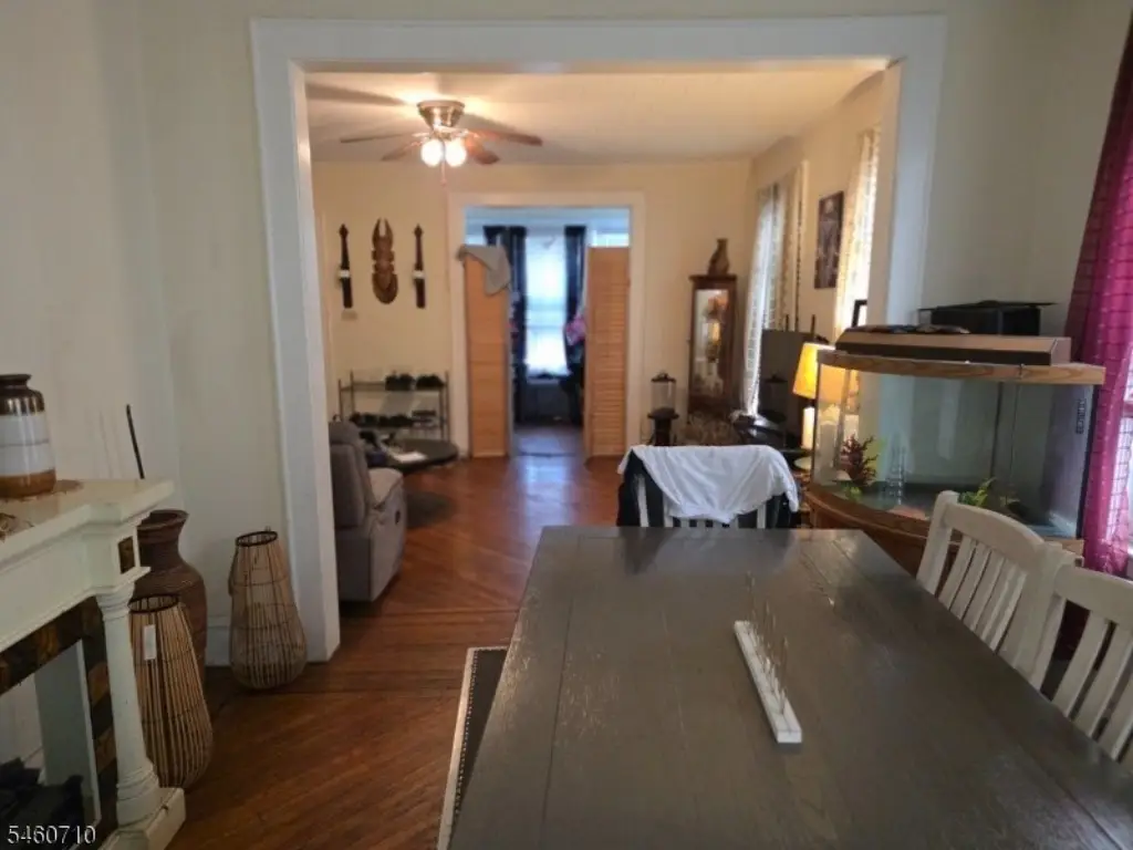 Picture 12