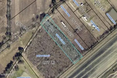 Spacious Land in Breaux Bridge