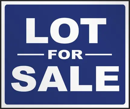 Buildable Lot in Balmoral Estates