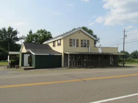 Tioga Commercial Property For Sale