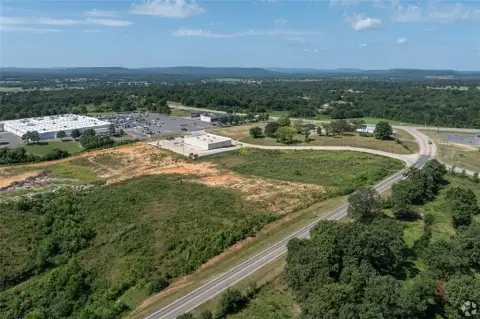 Commercial Lot in High-Traffic Area