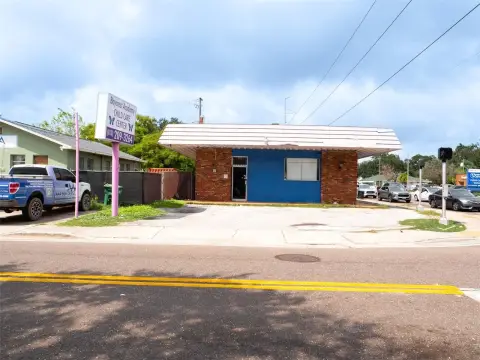 Tampa Commercial Building on Corner Lot