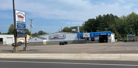 Collision Repair Auto Shop Building