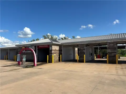 Operating Car Wash in Farmington