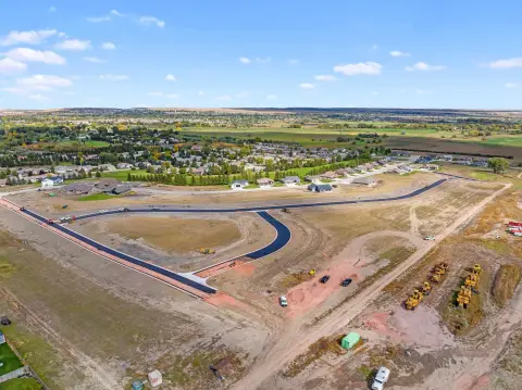 Residential Lot in Golf Community