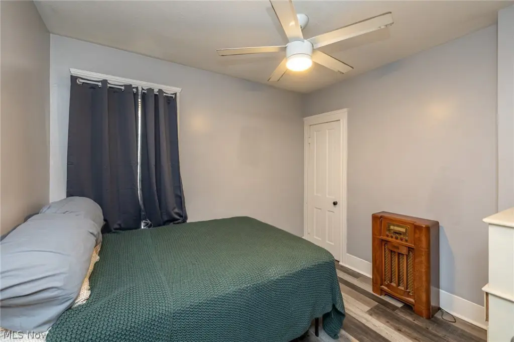 Picture 30