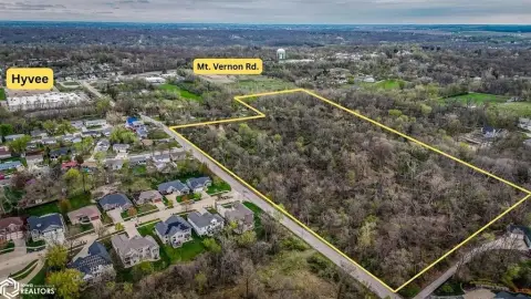 20+ Acre Buildable Land Parcel