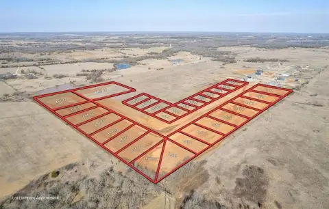 Spacious Residential Lot in Shawnee