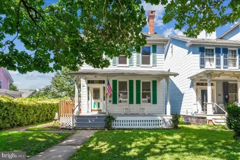 Historic Three-Unit Triplex