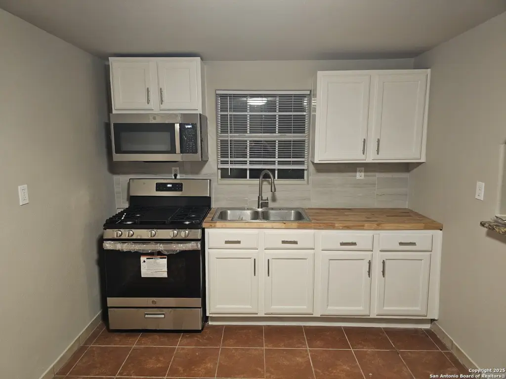 Picture 12