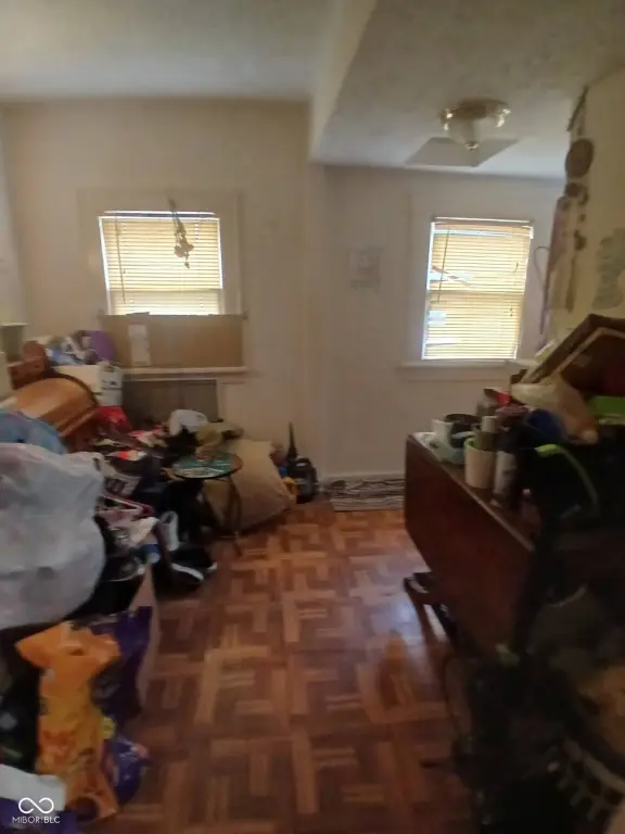 Picture 4