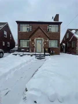 Detroit Duplex with Two-Car Garage