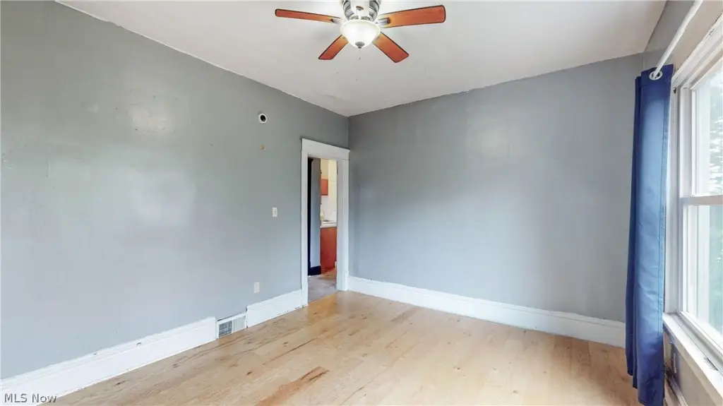 Picture 18