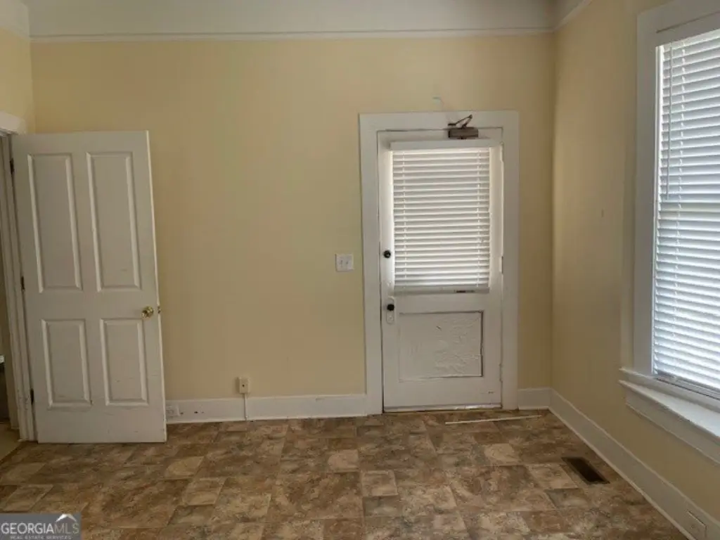 Picture 3