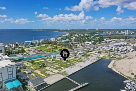 Waterfront Lot in Gulf Cove