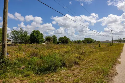 Oversized Vacant Lot in Lehigh
