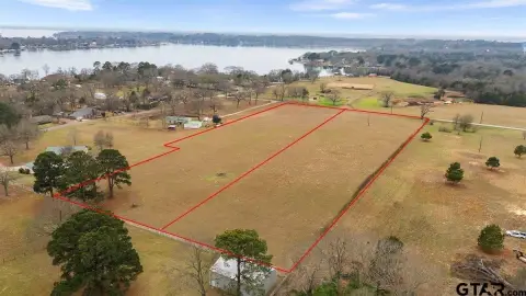 Acreage with Lake Palestine Views