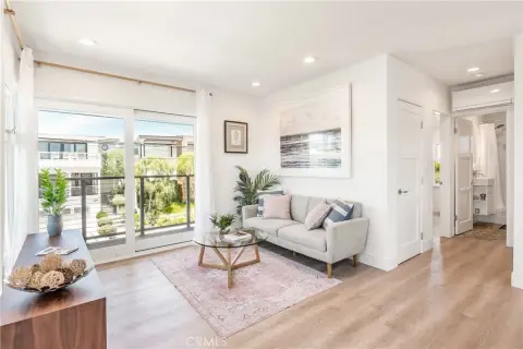 Updated Two-Unit Duplex
