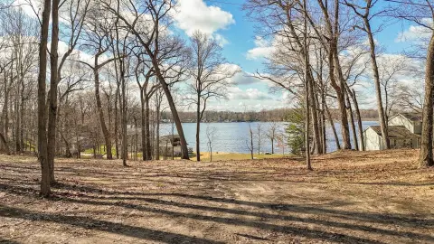 Cleared Lakeside Lot on Cable Lake