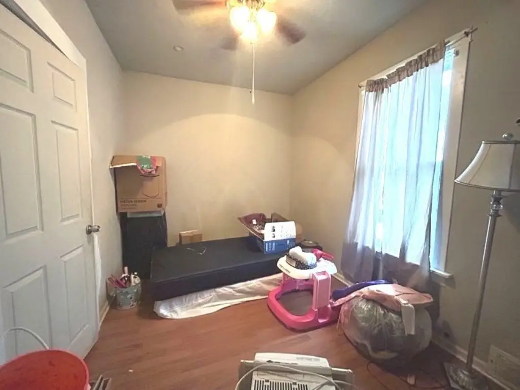 Picture 3