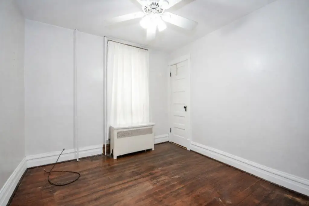 Picture 12