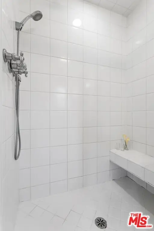 Picture 23