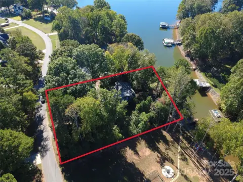Lakefront Lot with Dock Permit